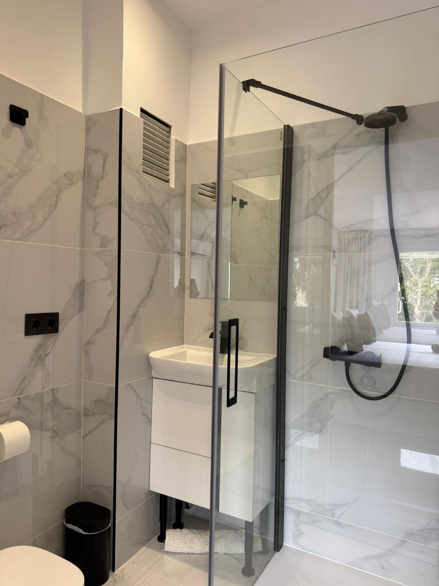 Apartamentos San Antonio ตอร์เรโมลิโนส ภายนอก รูปภาพ